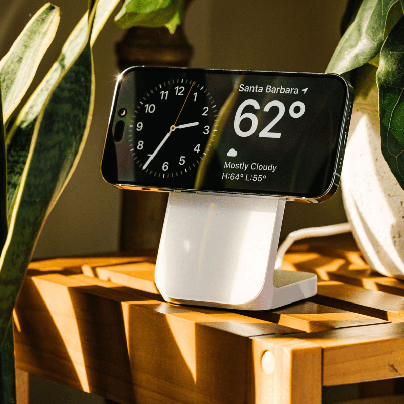 Nomad Stand Qi2: Effortless Magnetic Charging for Your Devices