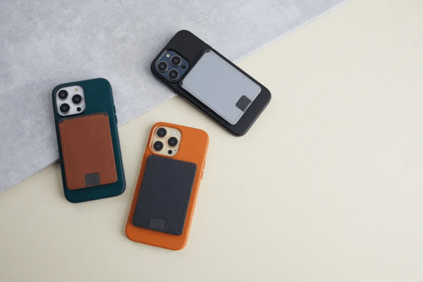 SleekStrip DuoFlip: A Flippable ID Card&nbsp;Holder