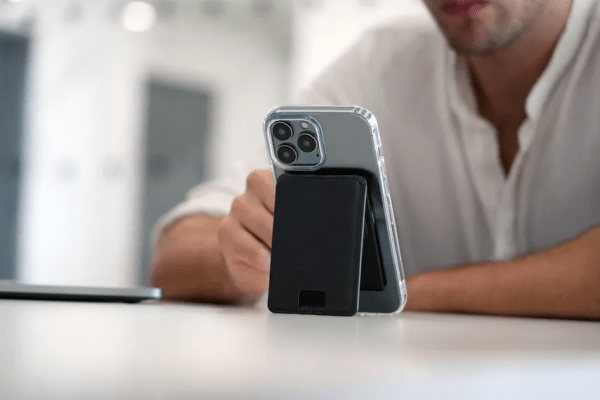 SleekStrip DuoFlip MagSafe ID Card Holder