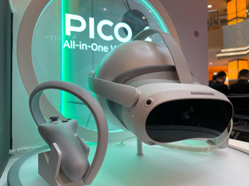 Exploring the Pico 4's sleek design and advanced features for an elevated VR experience.
