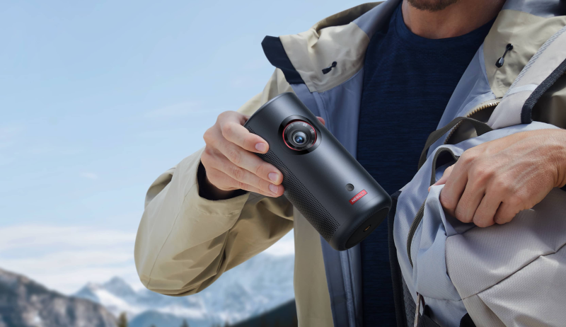 Portable Brilliance: NEBULA Capsule 3 Laser Projector