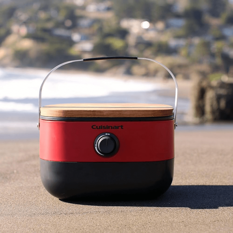 Cuisinart CGG-750 portable grill in closed position