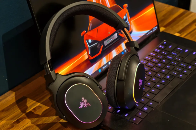 Barracuda X Chroma: Performance, Comfort & RGB Style
