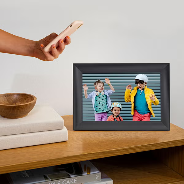 Experience Vibrant Photos with Aura’s 10″ Digital Frame